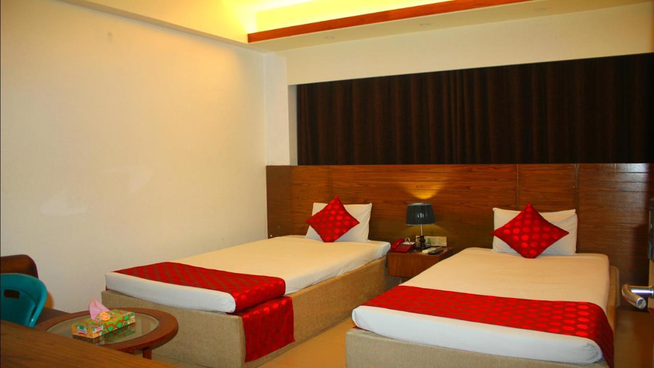 The Alina Hotel & Suites Chittagong Exterior photo