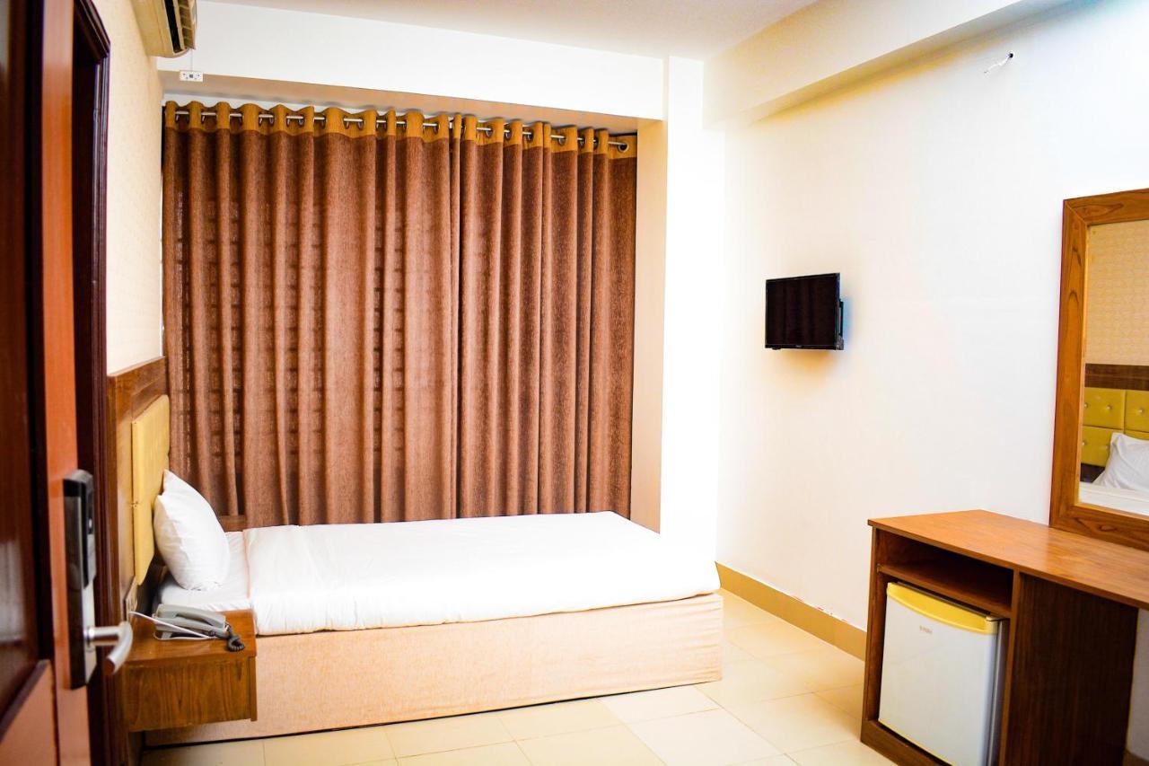 The Alina Hotel & Suites Chittagong Exterior photo